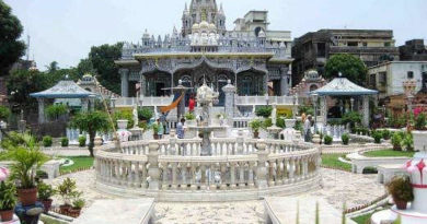 koottamundu-glass-temple-kalpetta-Wayanad