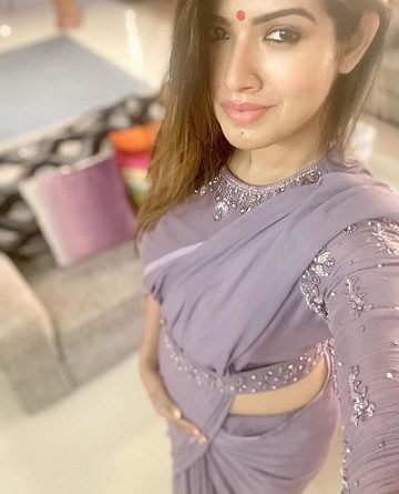 Amrutha-Suresh-Bigg-Boss-Malayalam-2-fifth-wild-card-entry