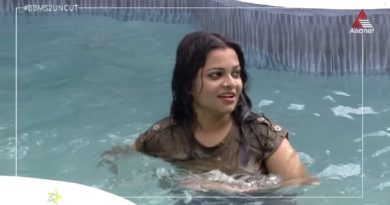 Jazla Madasseri into the swimming pool Bigg Boss Malayalam 2