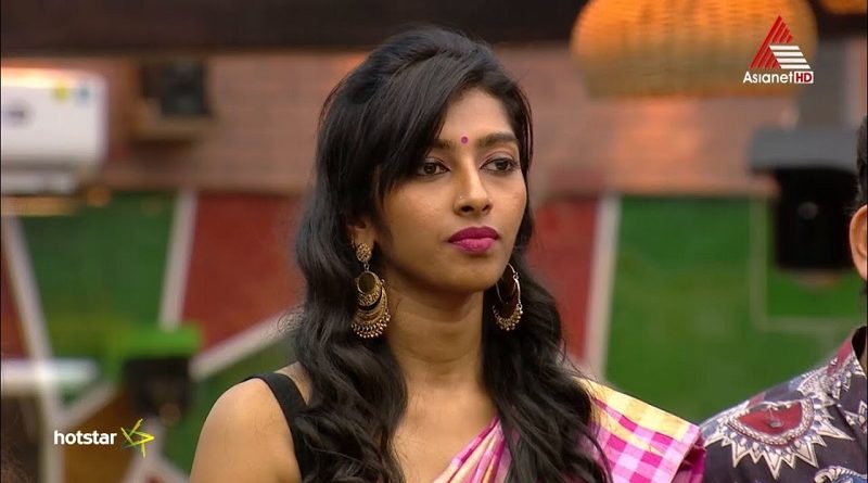 Reshma-Rajan-eliminated-bigg-boss-malayalam-season-2