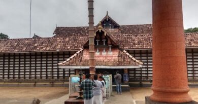Peruvaram Mahadeva Temple, Temple North Paravoor